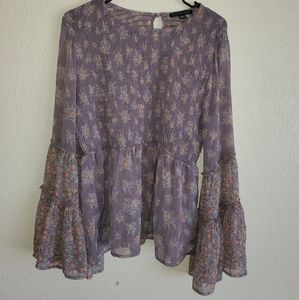 AMERICAN EAGLE Floral Bell Sleeve Top
